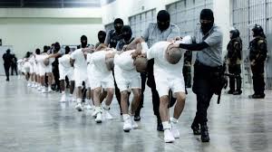 Trump Defies Judge! Venezuelan Gang Members Sent to El Salvador’s Mega-Jail